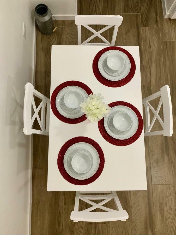 Anthony'S Sea Stay 마르사실로크 외부 사진